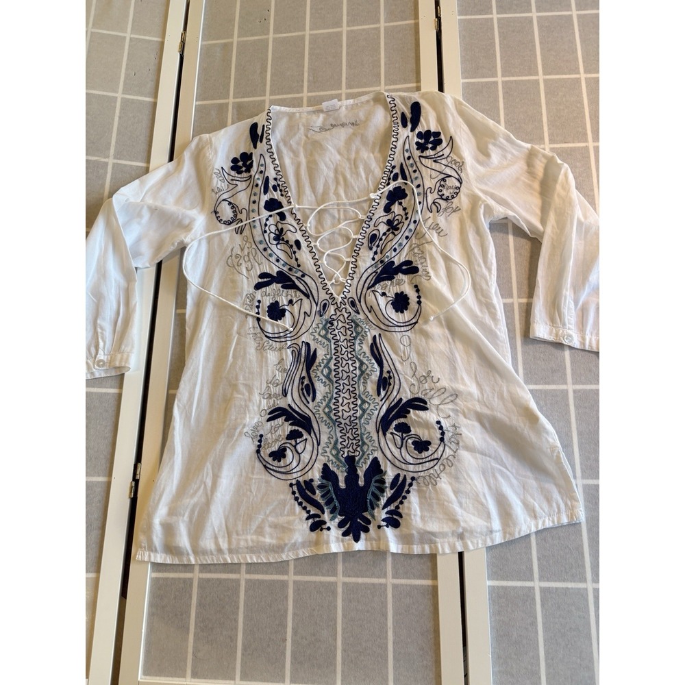 Gauzy Cotton White & Blue Embroidered Shirt Silver Threading Tie Deep V Neck SzL